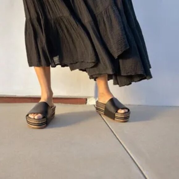 Beek Albatross Textile Leather Platform Sandal Black - Picture 2 of 4